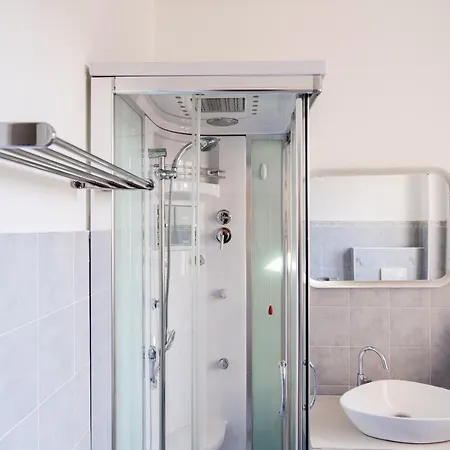 Domus - Bymyhomeincomo * Como