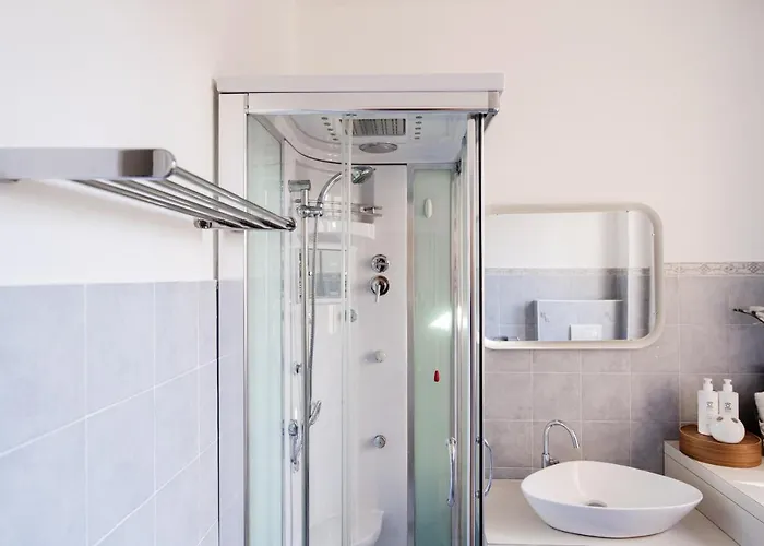 Domus - Bymyhomeincomo * コモ