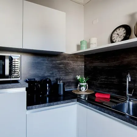 Domus - Bymyhomeincomo 아파트