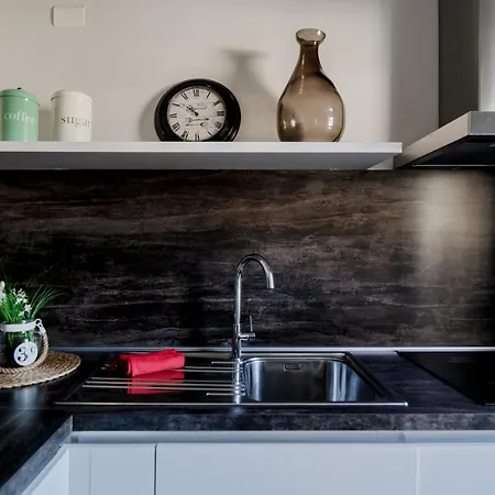 Apartament Domus - Bymyhomeincomo *