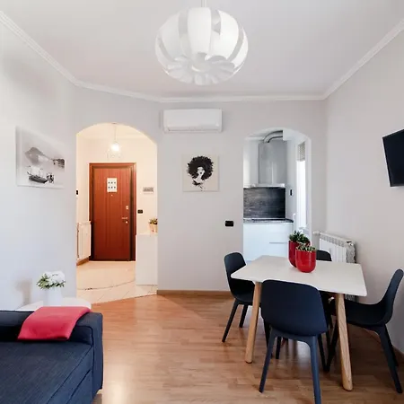 Domus - Bymyhomeincomo