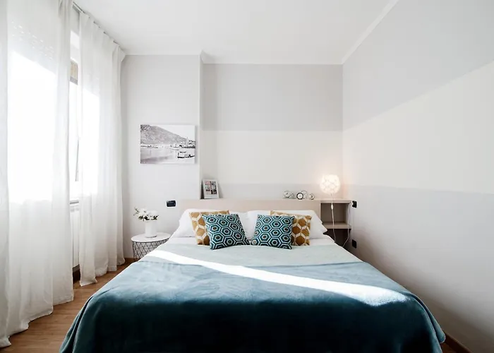 Domus - Bymyhomeincomo Apartmán Como